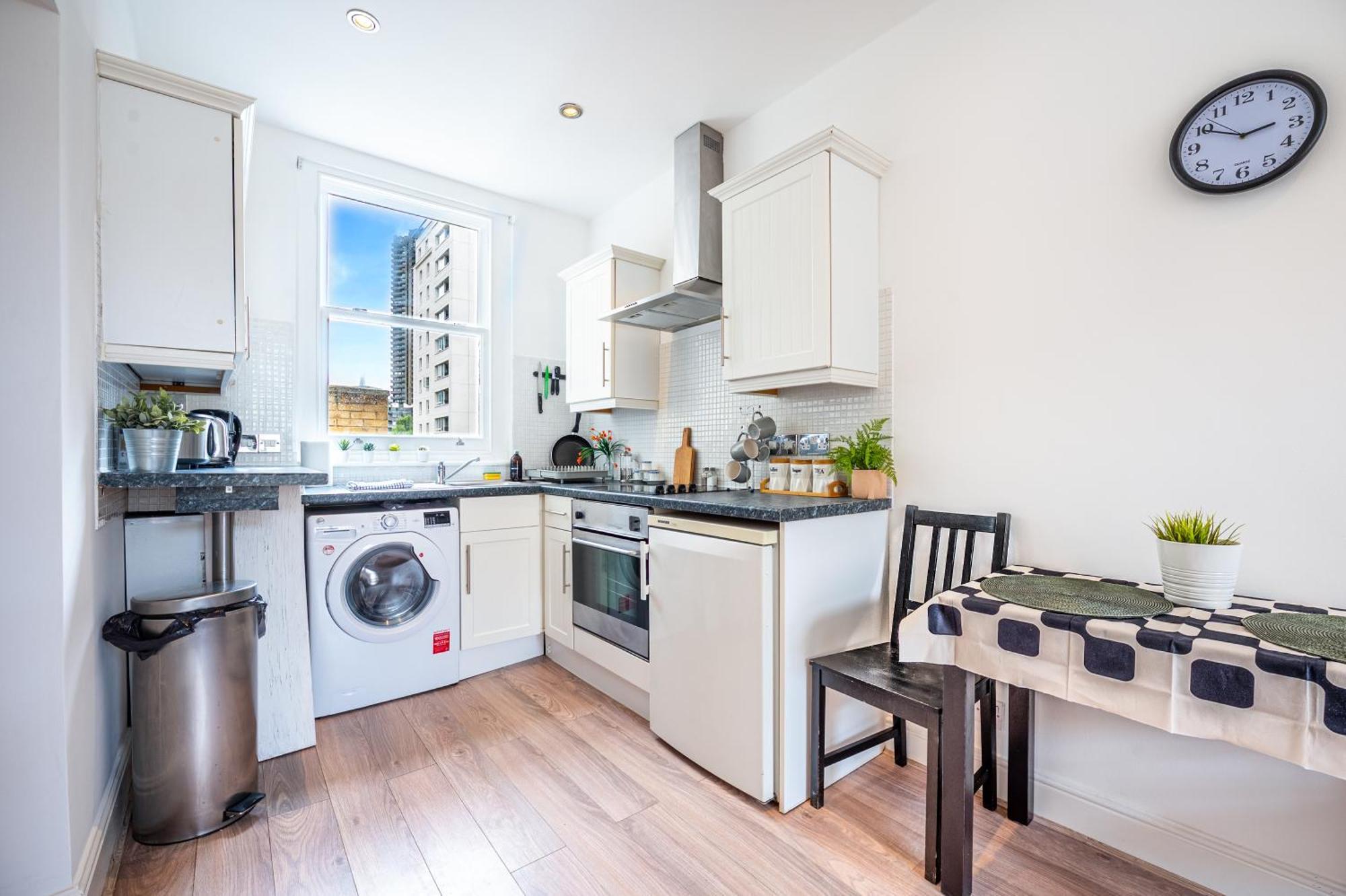 One-Bed Flat, Kensington, Bank Payment To The Host Within 24H From The Reservation Apartment London Luaran gambar